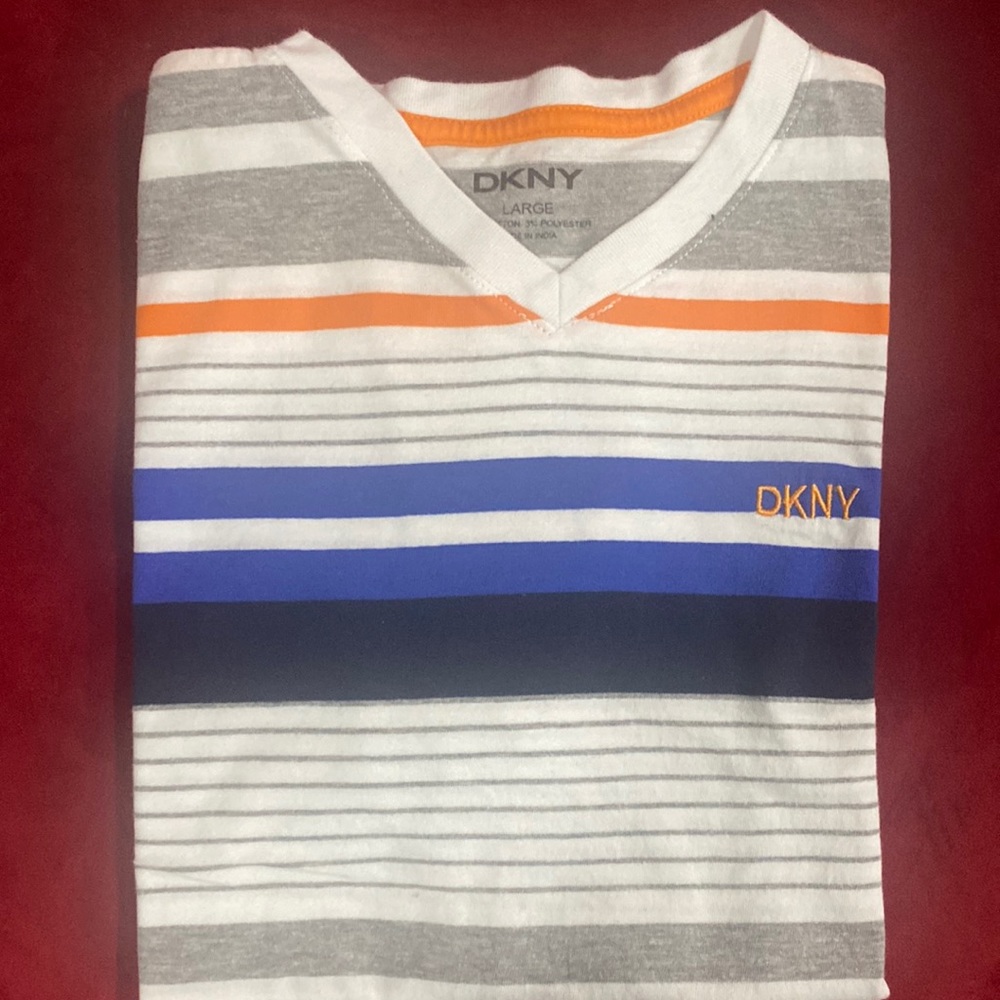 DKNY BOY T-shirts size large